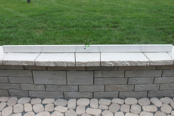 Leveling Outdoor Wall with Quick-E-6' Level
